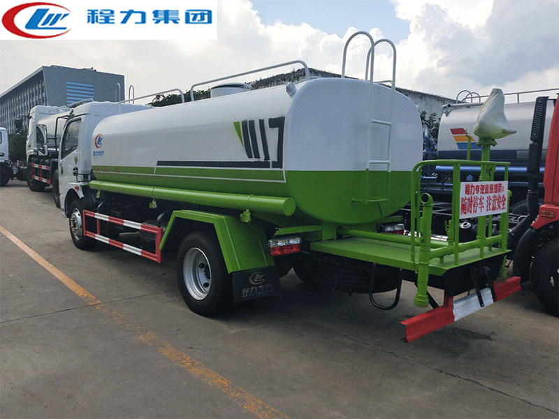 国六东风凯普特D7绿化喷洒车