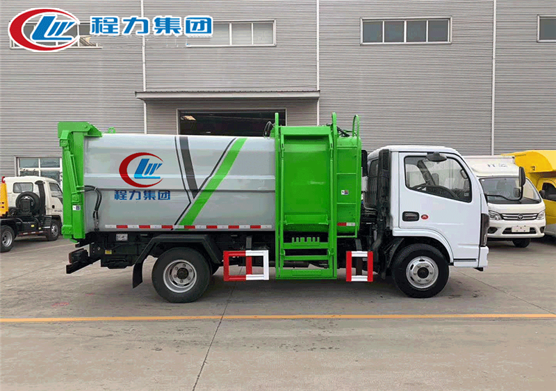 国六东风多利卡蓝牌挂桶垃圾车