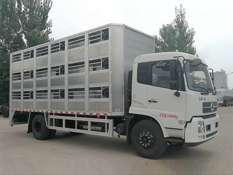 国六东风天锦畜禽运输车