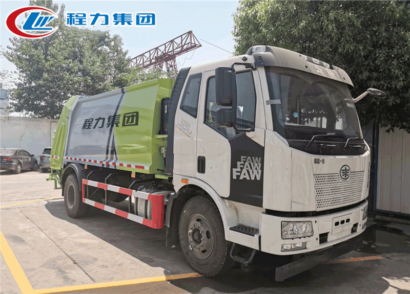 国六解放J6L压缩垃圾车