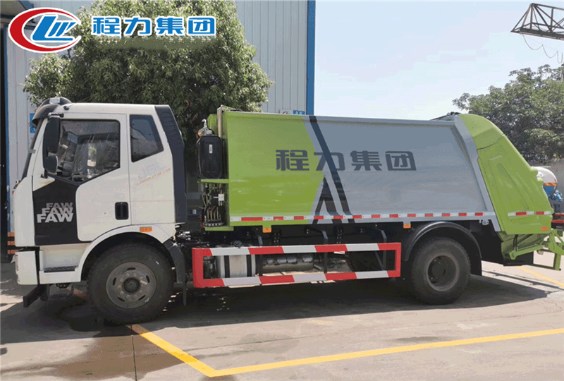 国六解放J6L压缩垃圾车