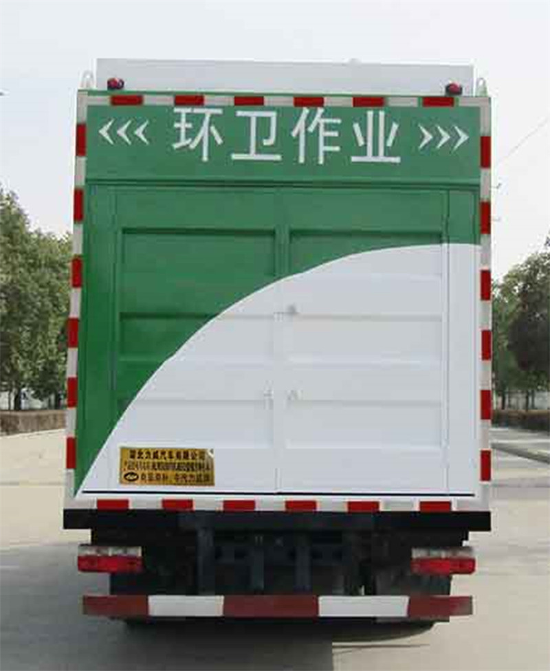 国六东风多利卡D7吸污净化车