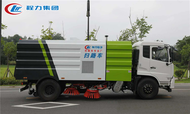 国六东风天锦12方扫路车