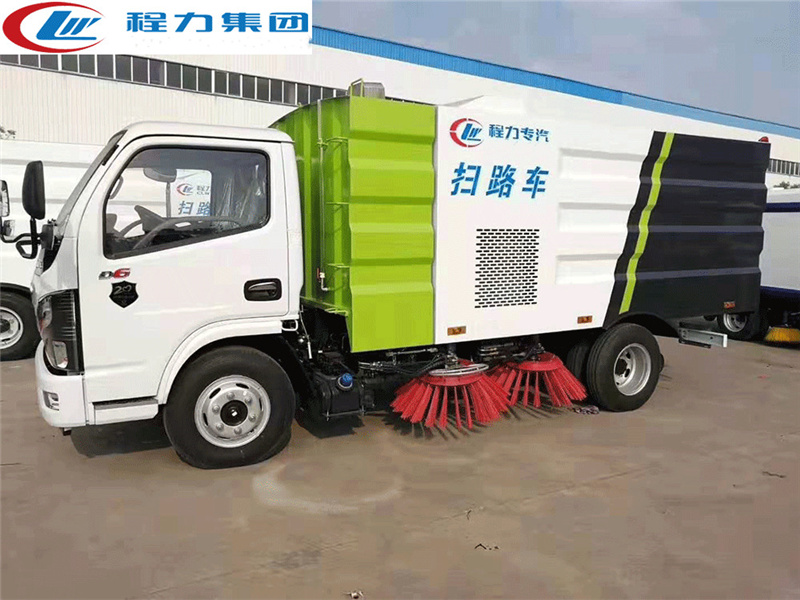 国六东风多利卡D6扫路车
