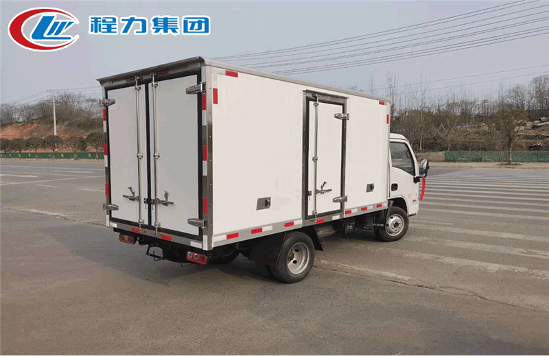 国六上汽跃进小福星冷藏车