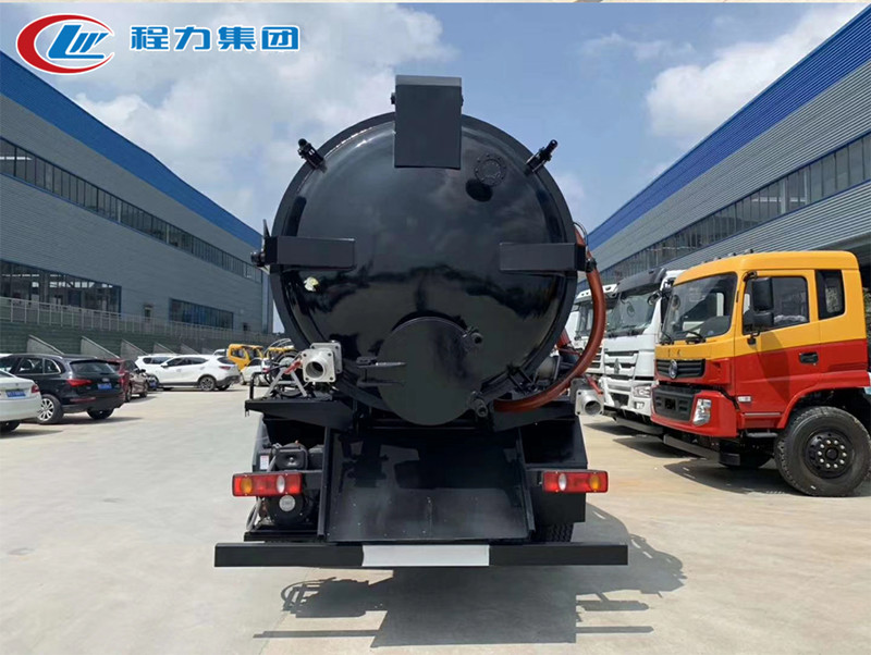 国六东风专底吸污车