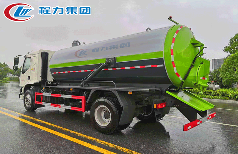 国六柳汽12方吸污车